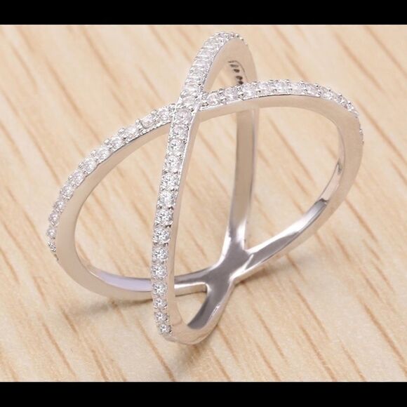 Sterling Silver Cubic Zirconia High Quality Ring - Picture 3 of 4